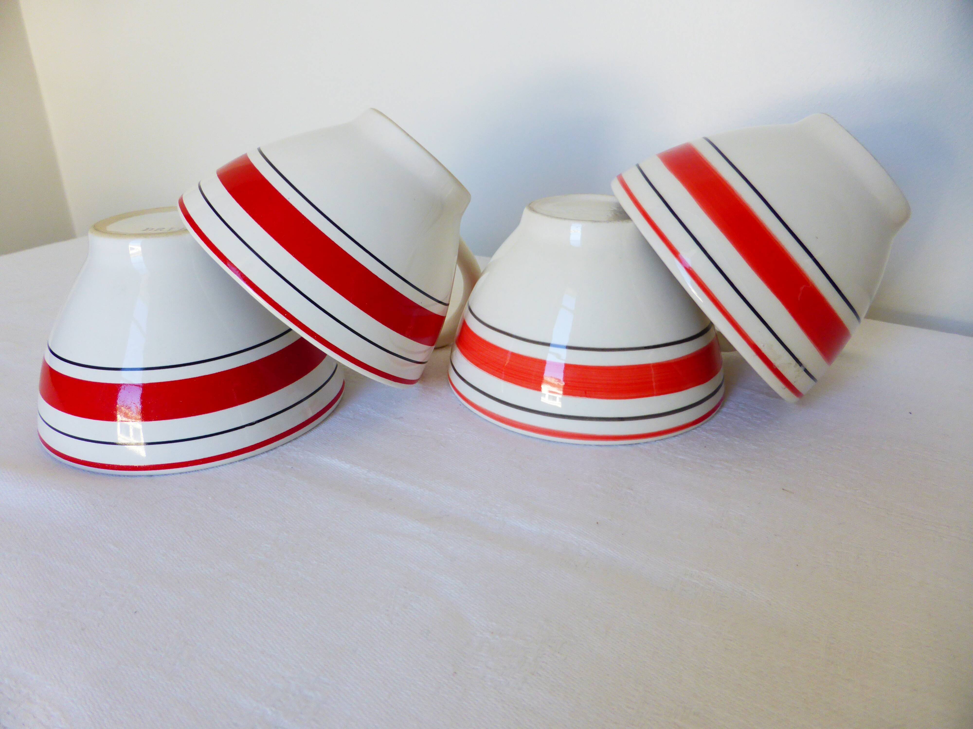 4 bowls of vintage French cider