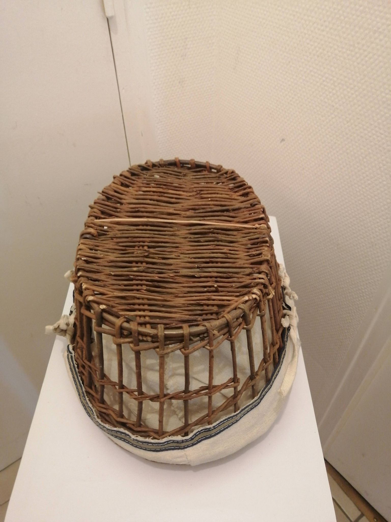 Panier en osier avec deux anses