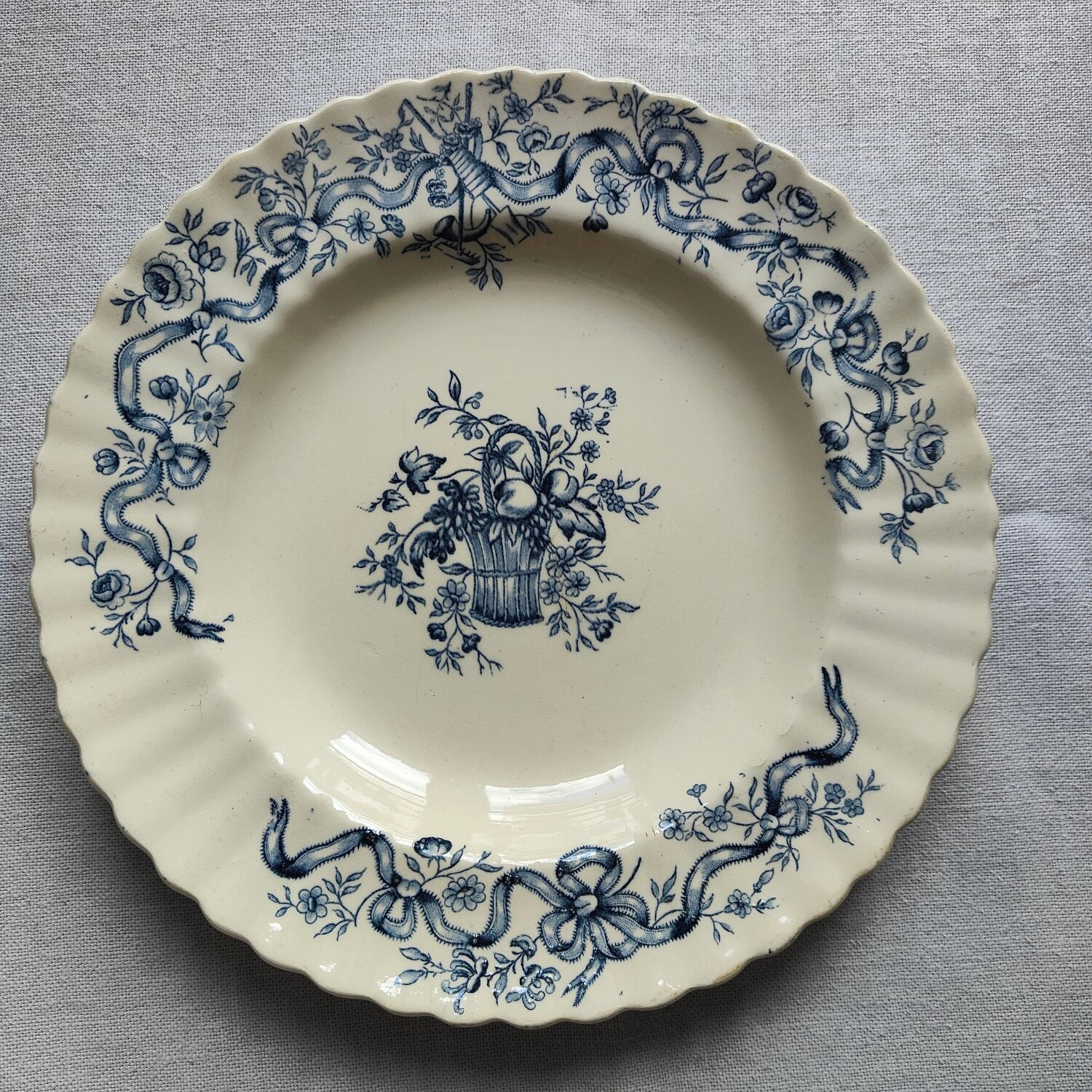 Ironstone plate Longchamp