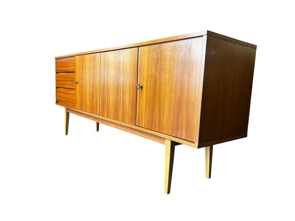 Buffet scandinave vintage en bois / commode / buffet