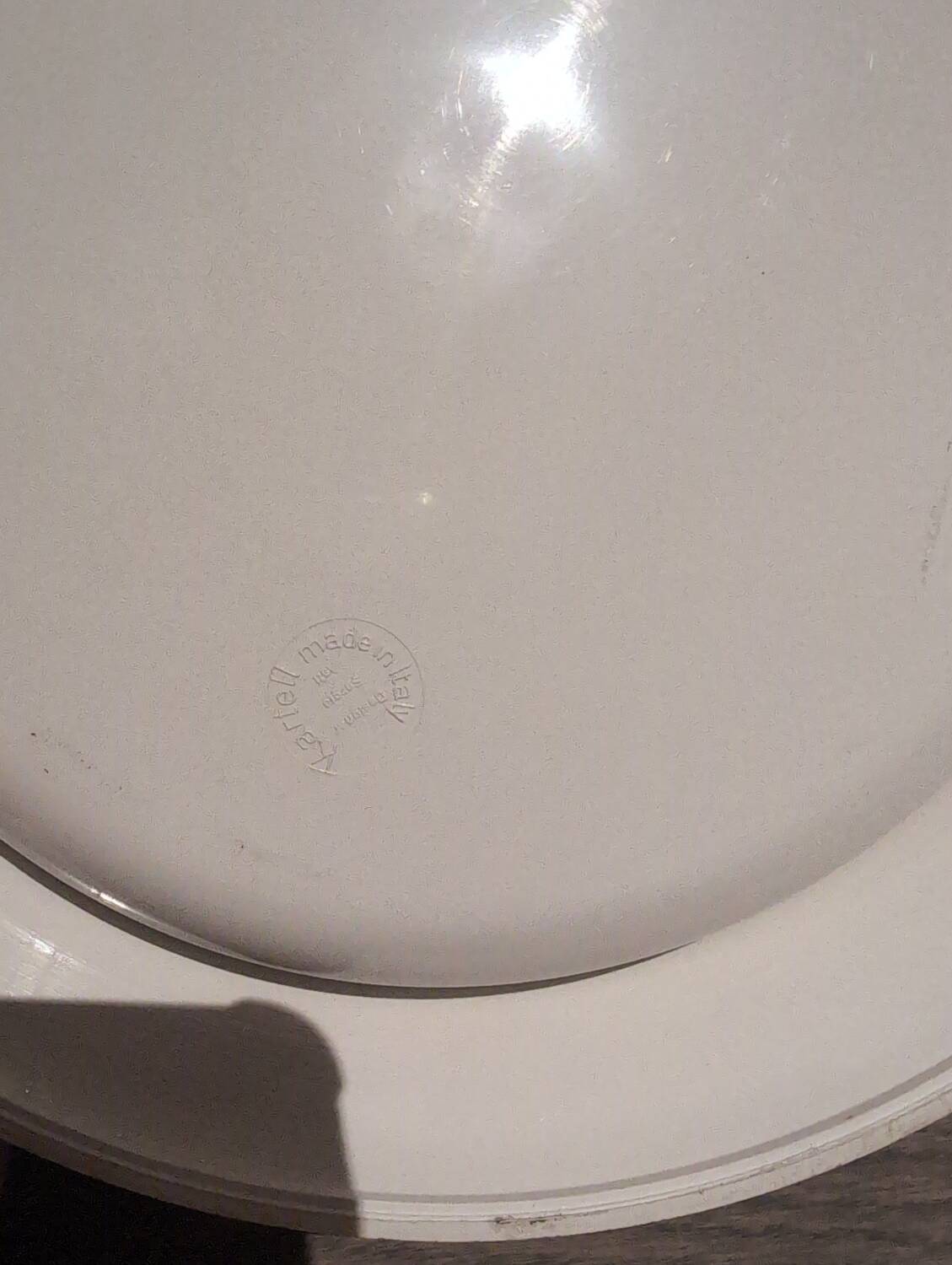 Kartell ashtray/trinket tray by Sergio Asti