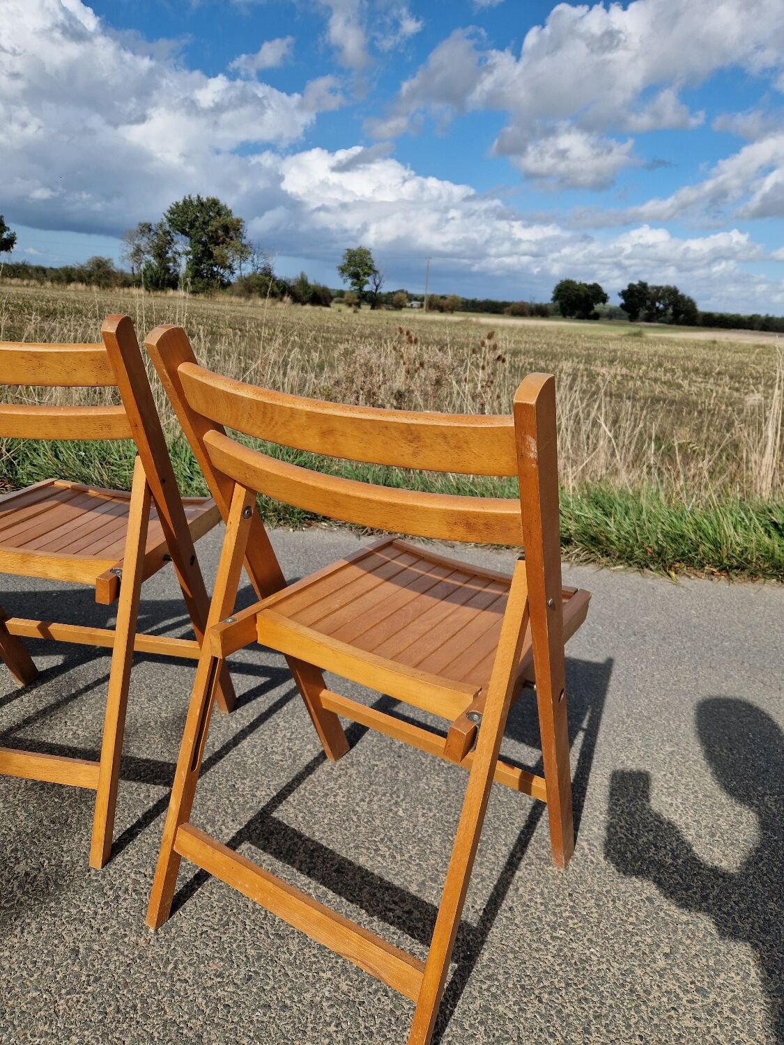 Set of 3 vintage folding chairs