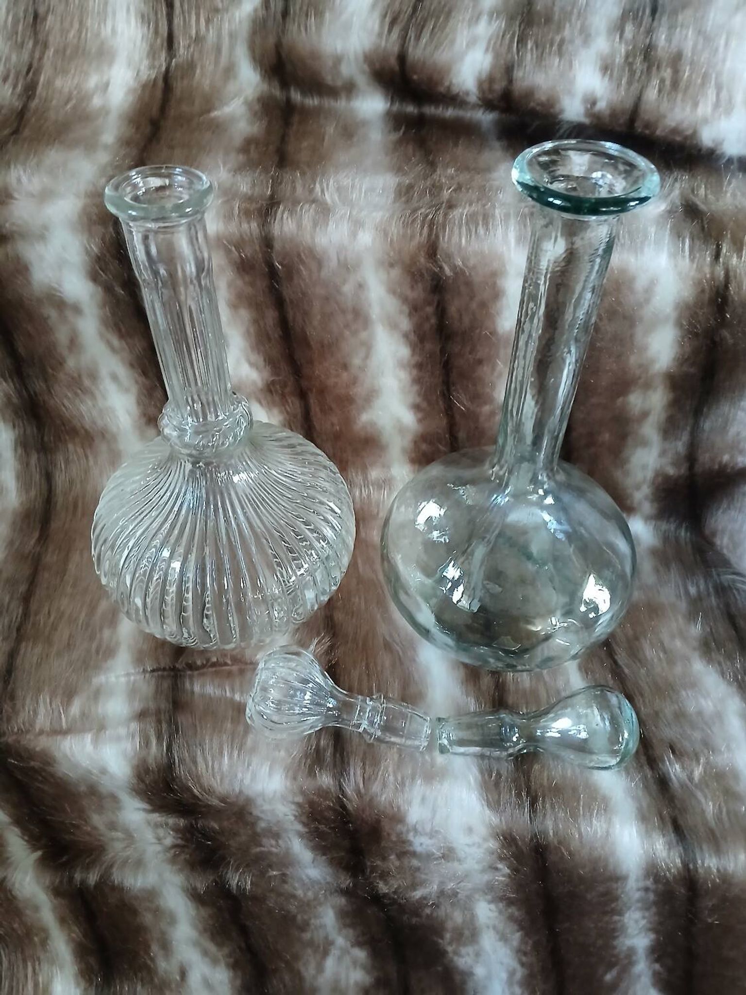 2 antique carafes