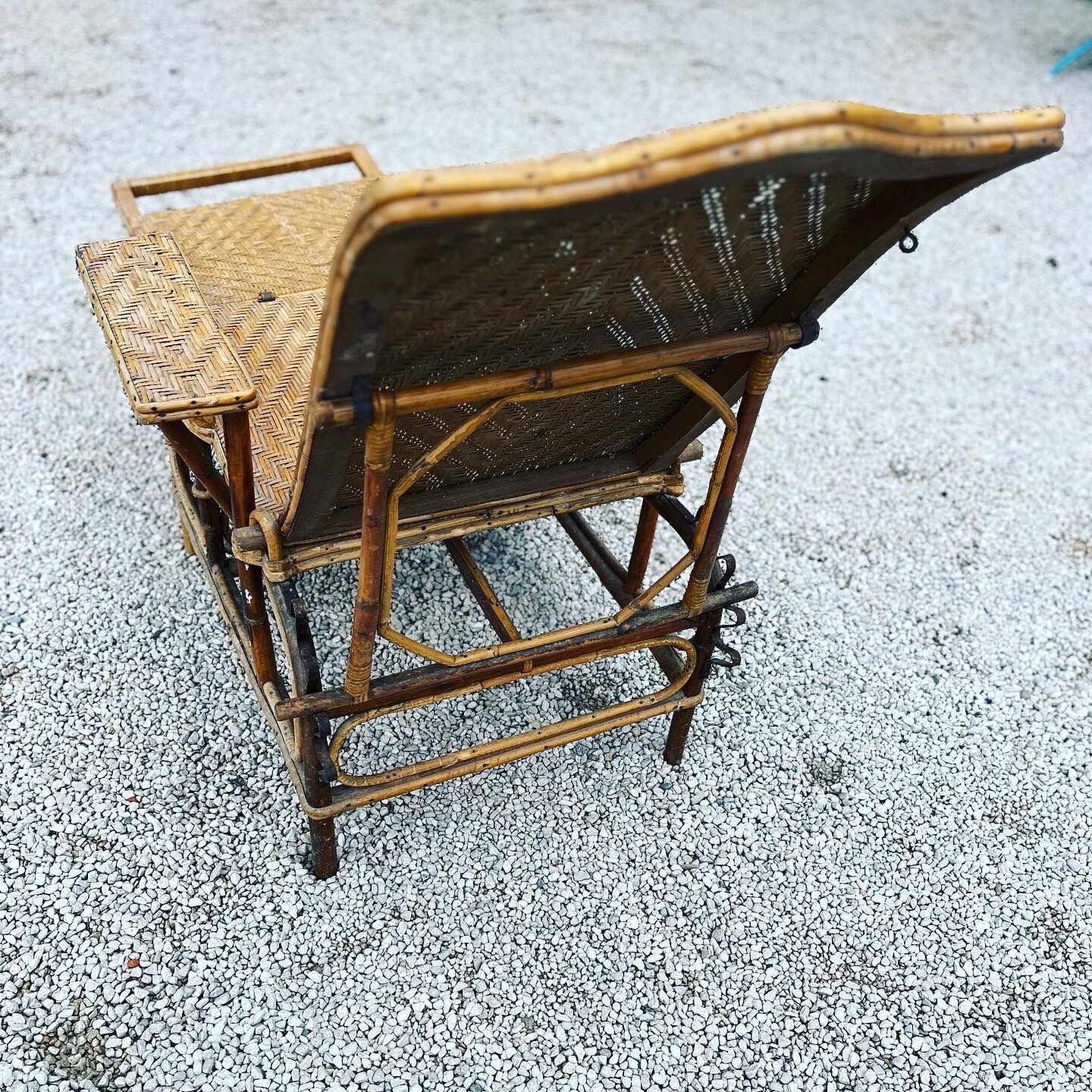 Rattan chaise longue 1960