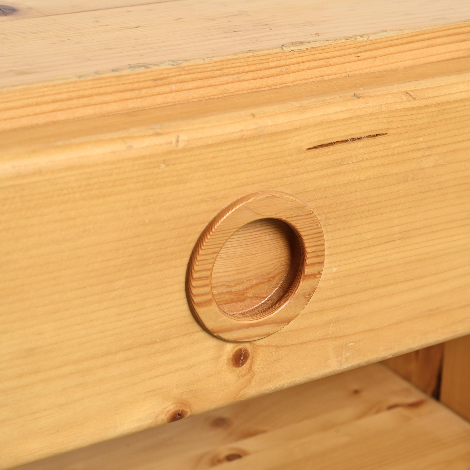 Pair of bedside tables from Arcs in solid pine, circa 1975.