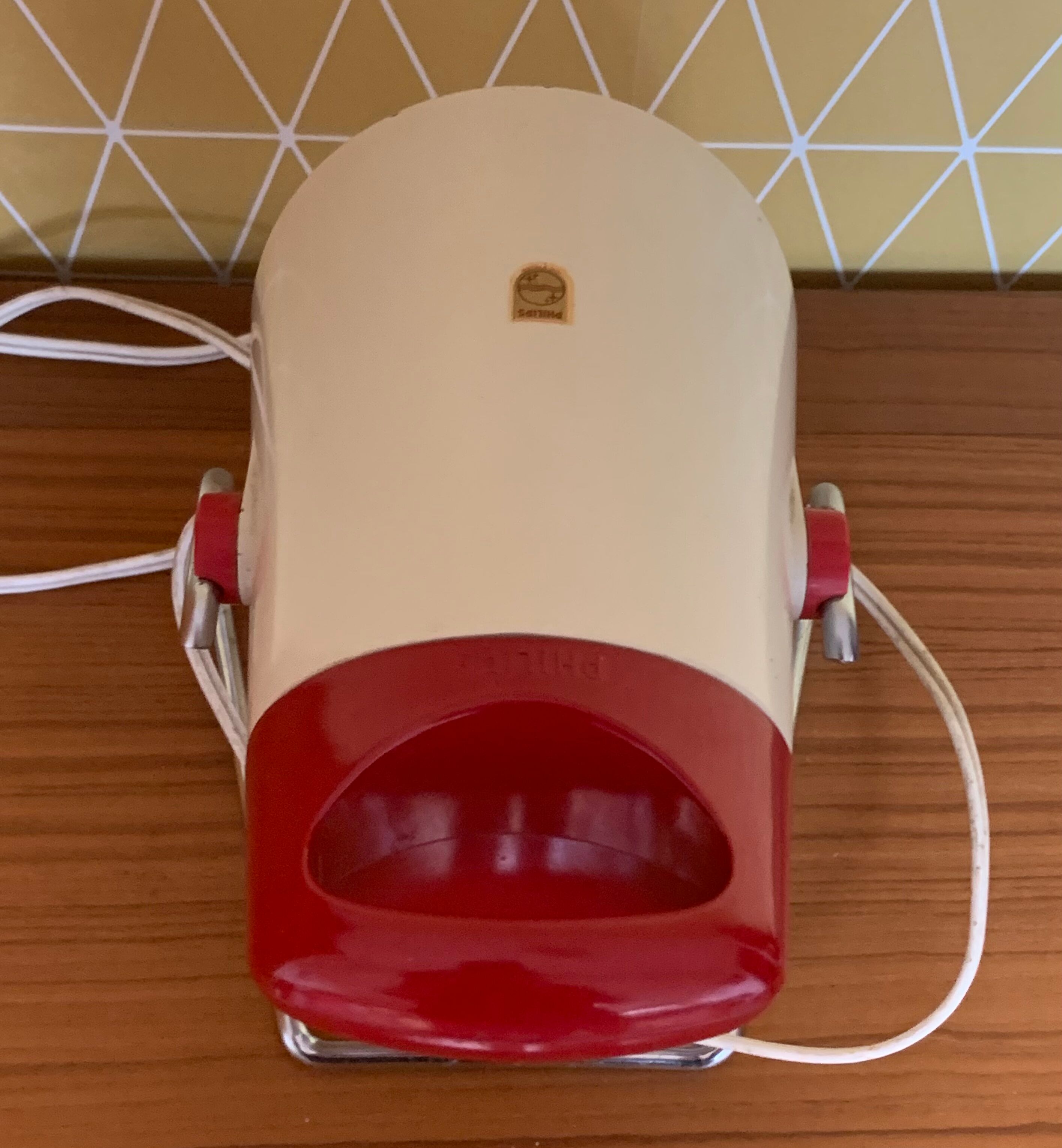 Red light lamp Philips infraphil years 60