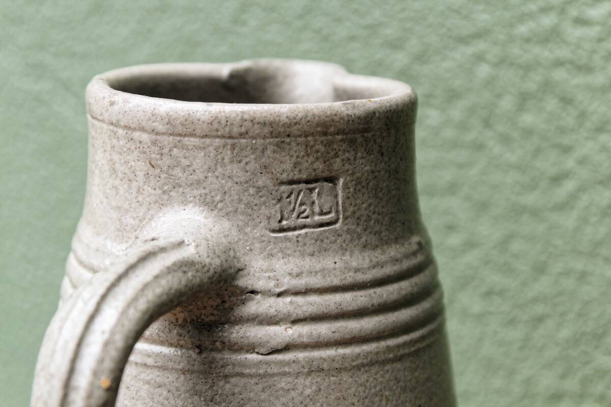 Betschdorf stoneware pitcher, star of brewers