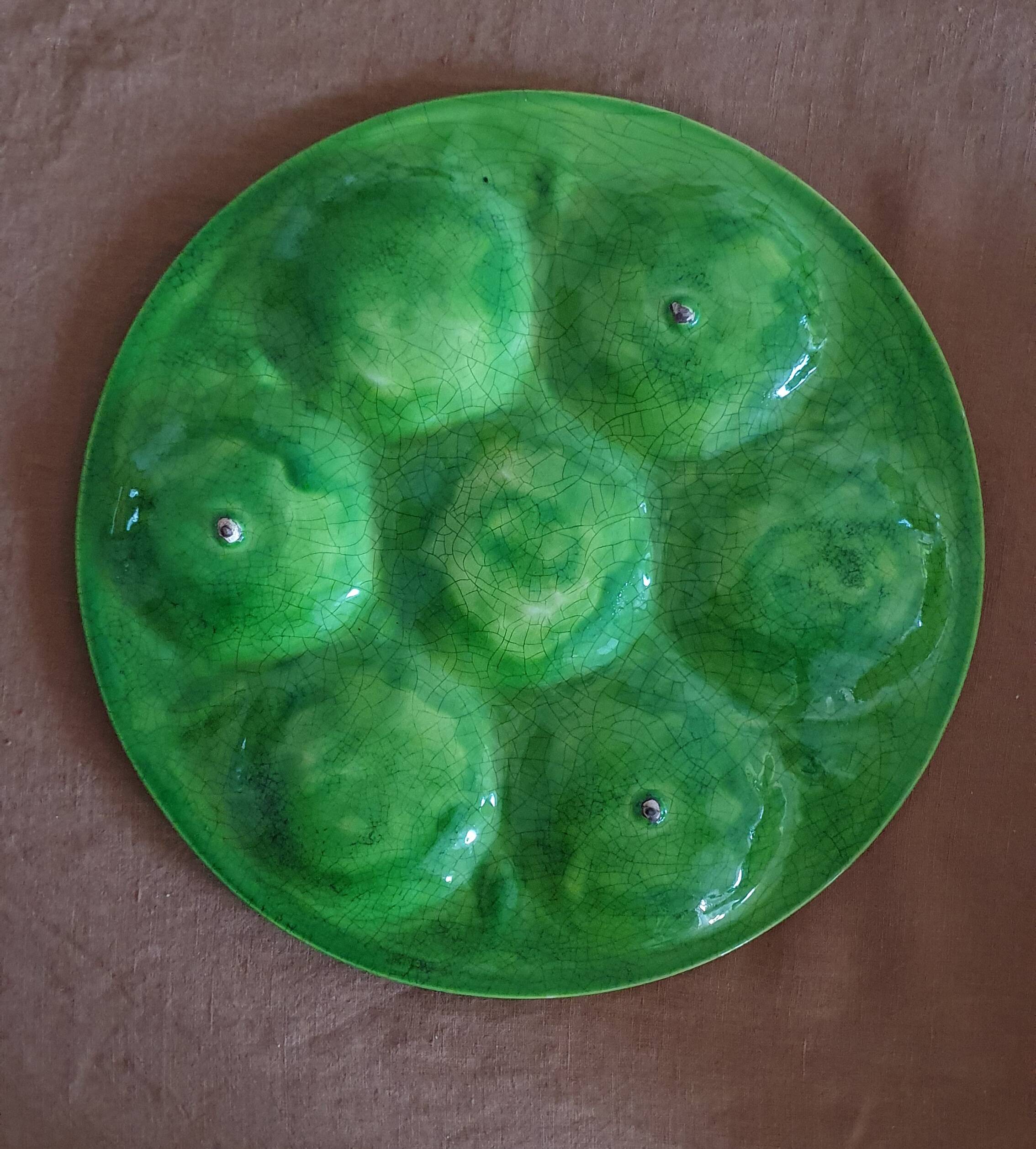 Artichoke and dish plates