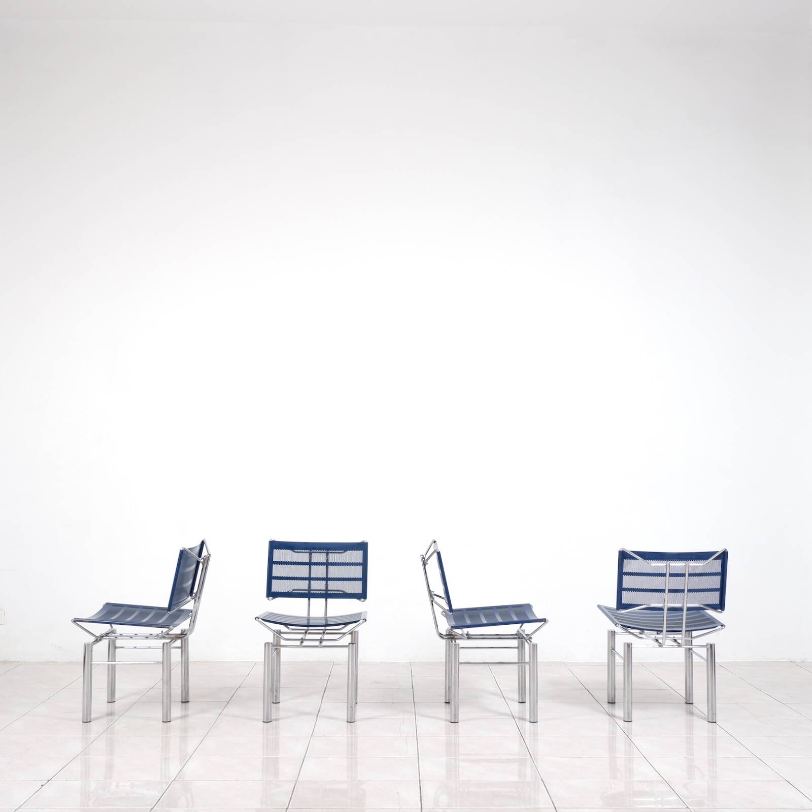 Set of 4 postmodern „8600“ chairs by Hans Ulrich Bitsch for Kusch & Co.