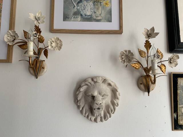 Plaster lion head, early 20th century, Academy of Fine Arts of Saint Gilles, Belgium