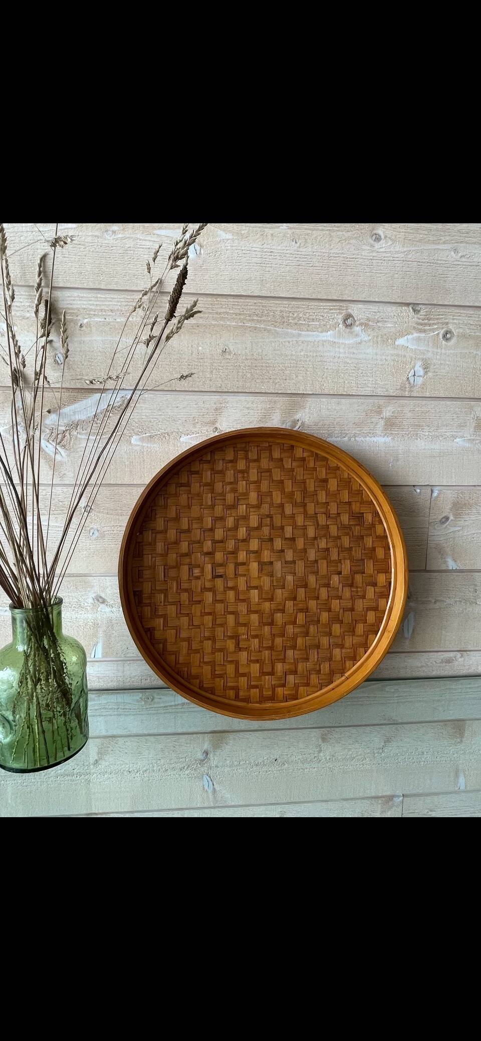 Round serving tray in vintage bamboo