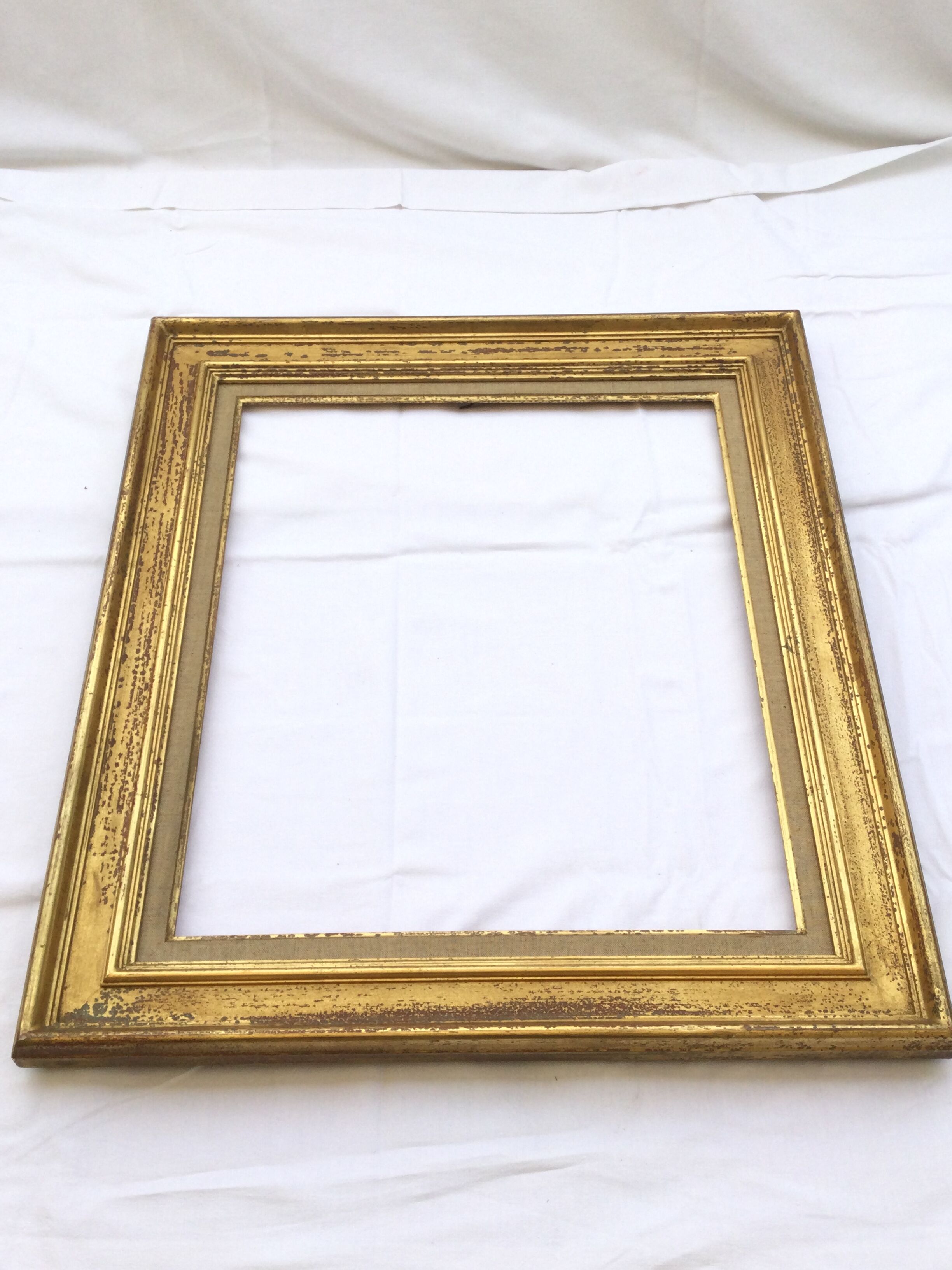 1950s frame in gilded wood aged effect and fabric