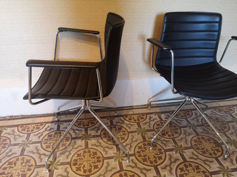 fauteuils cuir marron design