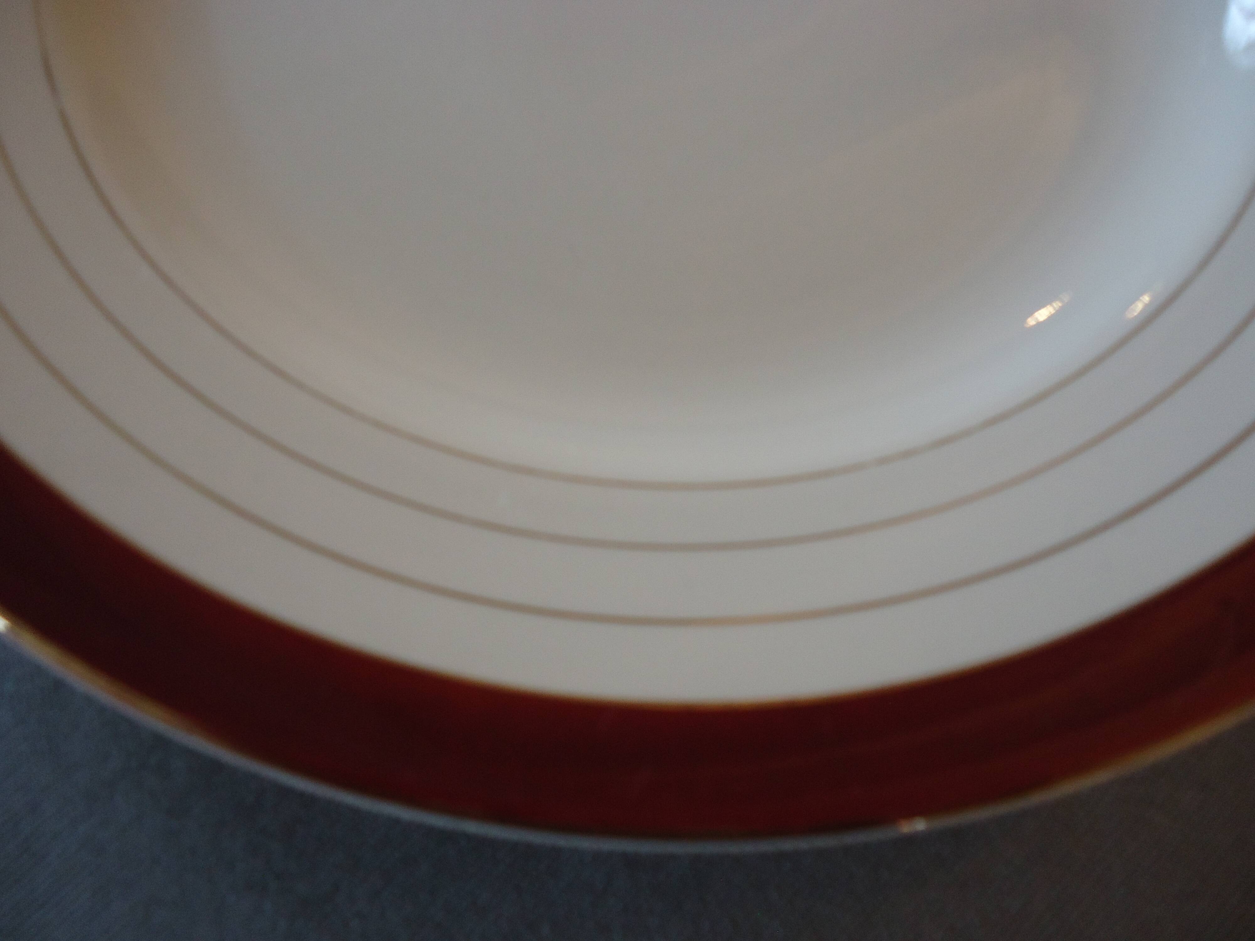 Round serving platter in opaque porcelain, digoin sarreguemines pasteur