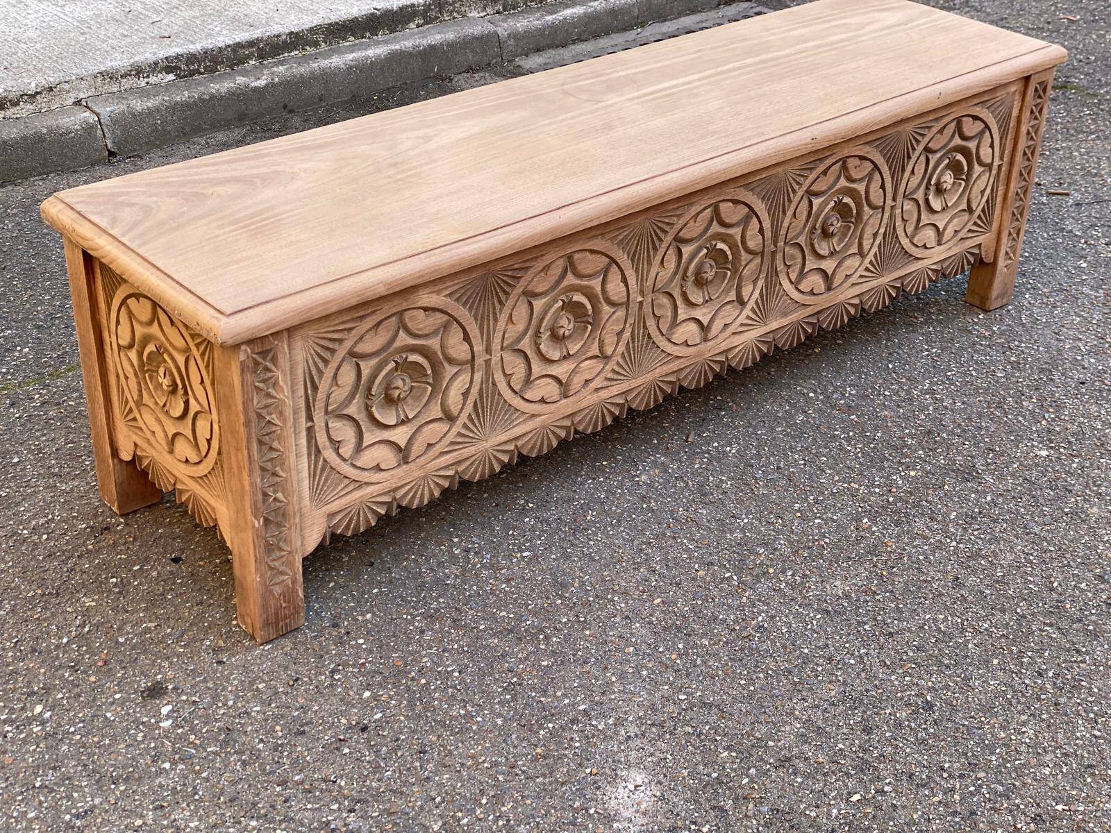 Banc coffre breton du 19ème siècle rénové en chêne massif 155cm