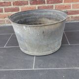 Zinc bucket