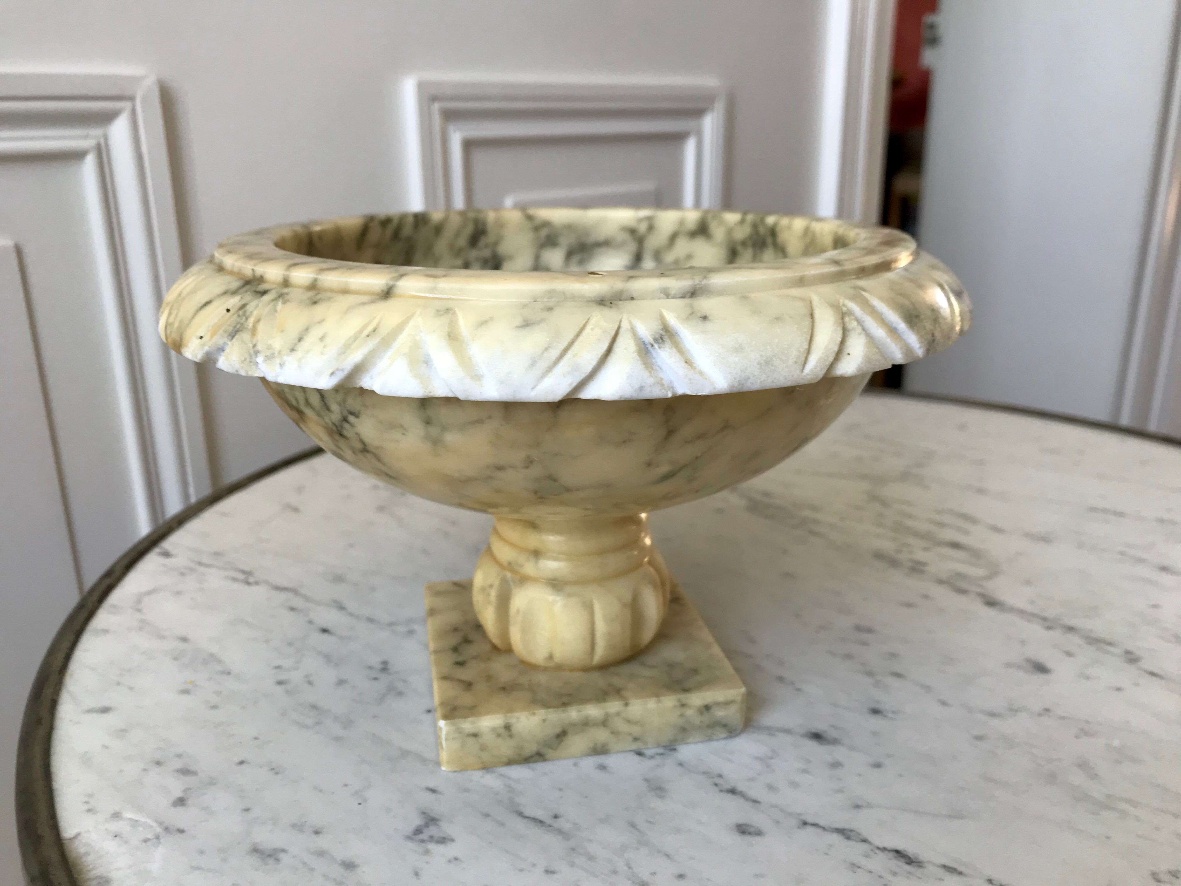 Marble planter 50s