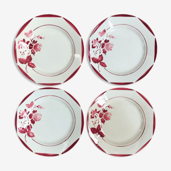 Quatre assiettes en porcelaine de Gien