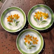 Lot 3 assiettes vintage "décor avallon" sélectionné par kilt