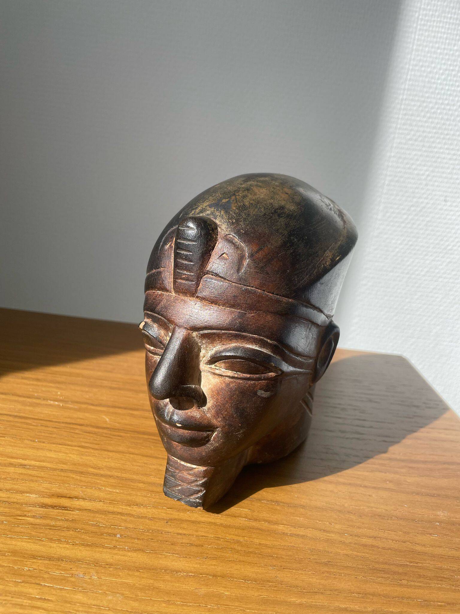 Egyptian sculpture, head / bust of pharaoh