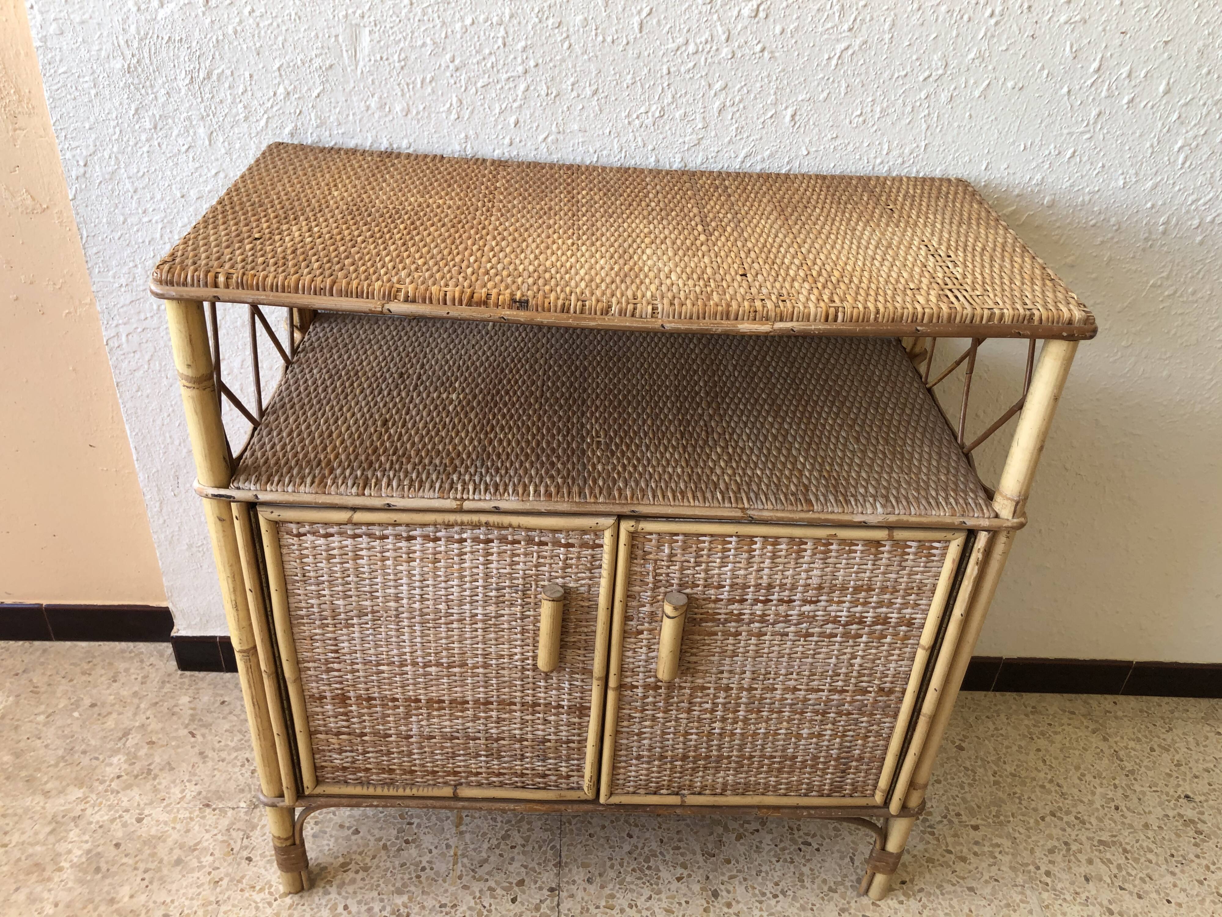 Buffet en rotin vintage
