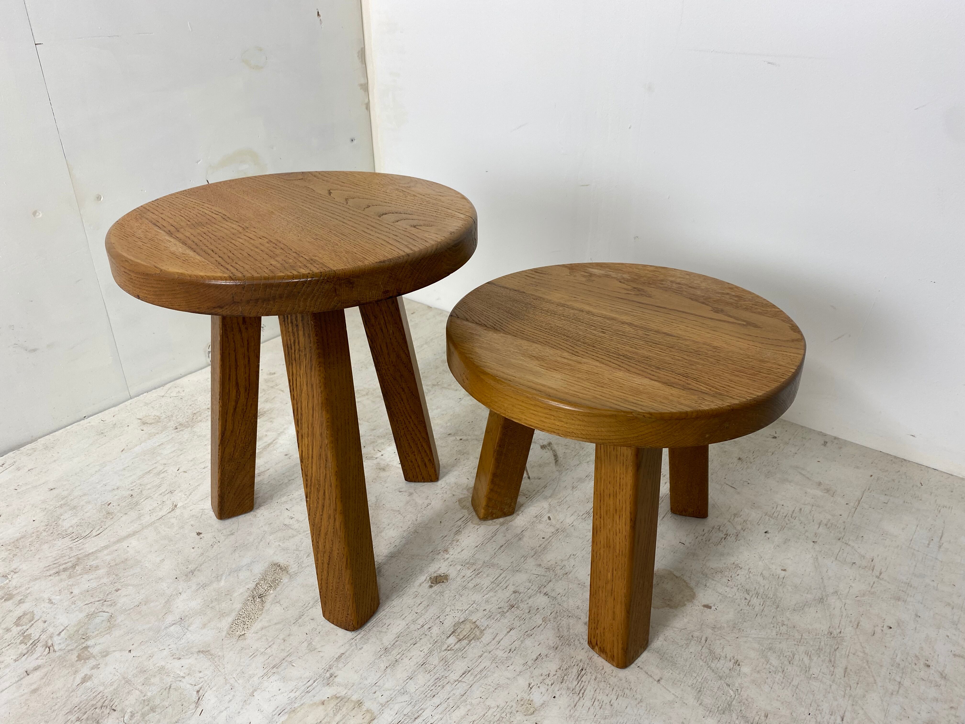 Tables d’appoint vintage brutalistes en chêne années 1960, ensemble de 3