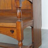 Banc ancien en bois à haut dossier – Fin XIXe / Début XXe siècle