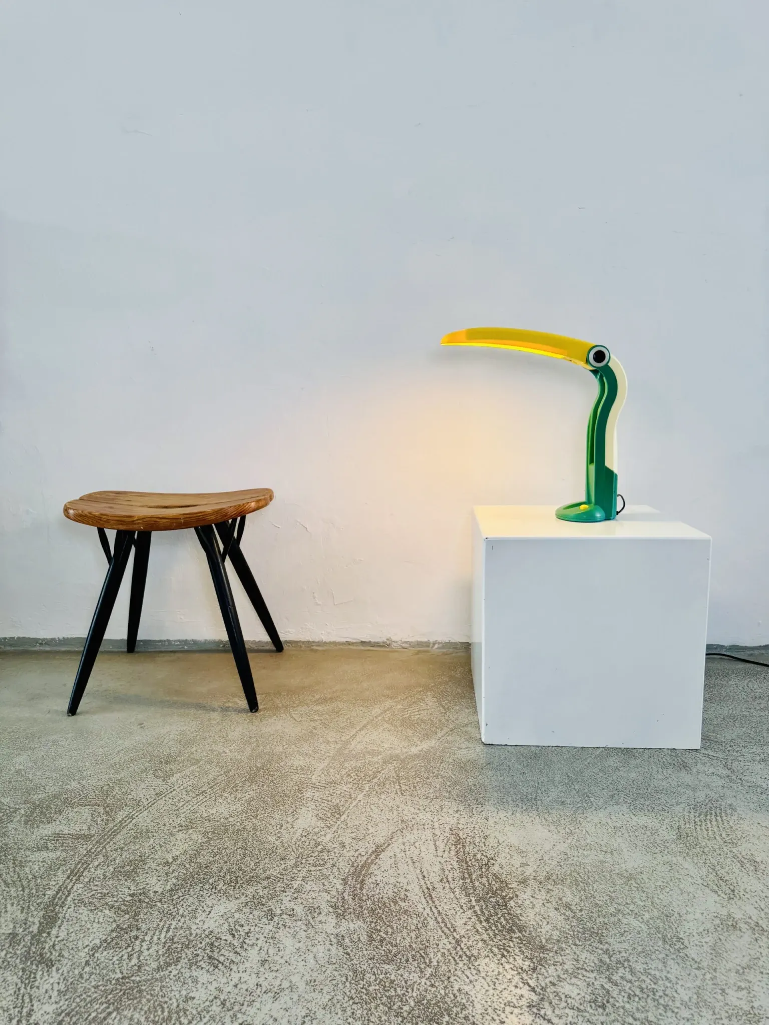 Toucan Desk Lamp By H.T. Huang For Huangslite, Taiwan, 1990S