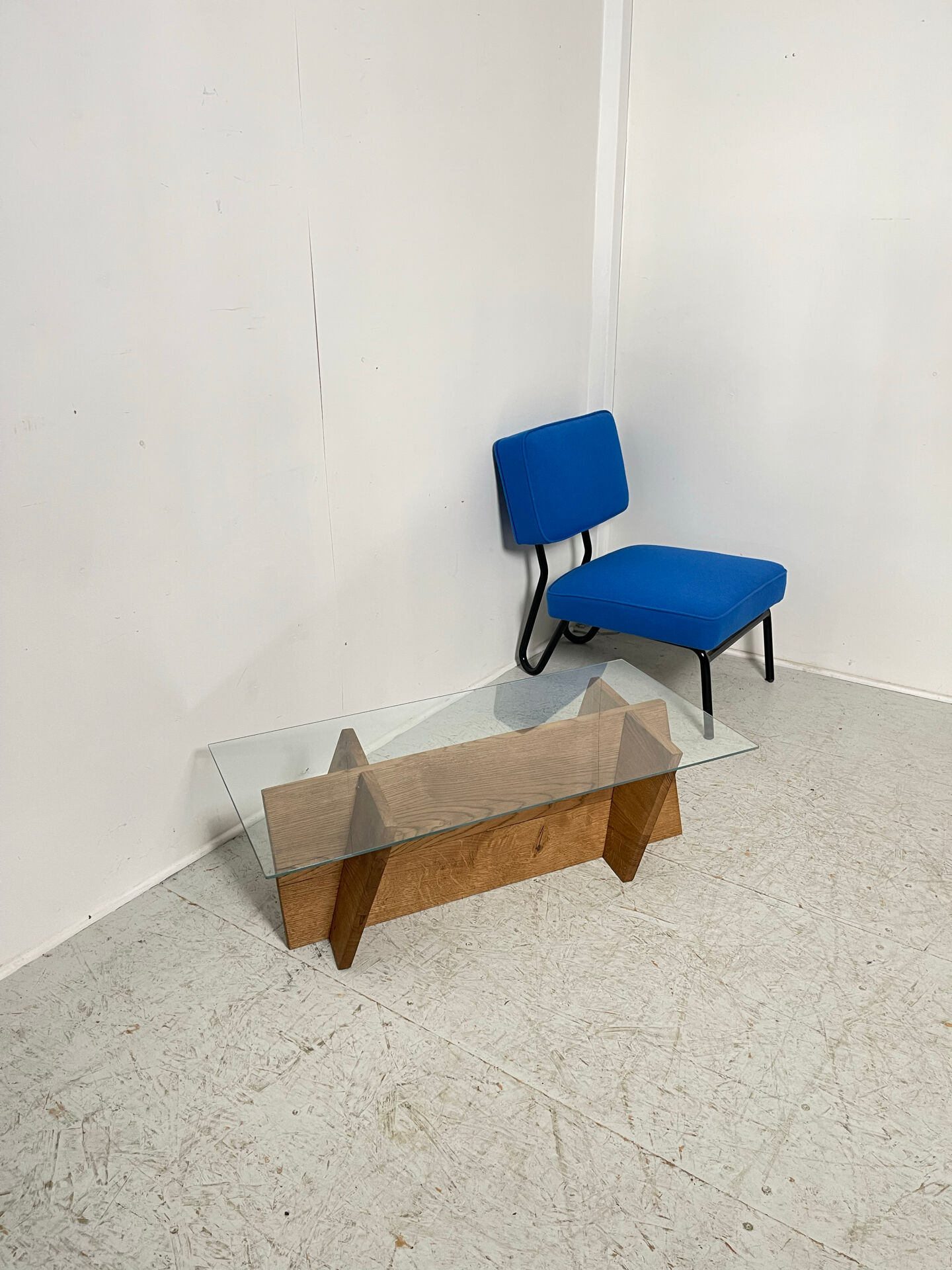 Oak coffee table from around 1960.