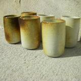 Six verres en grès