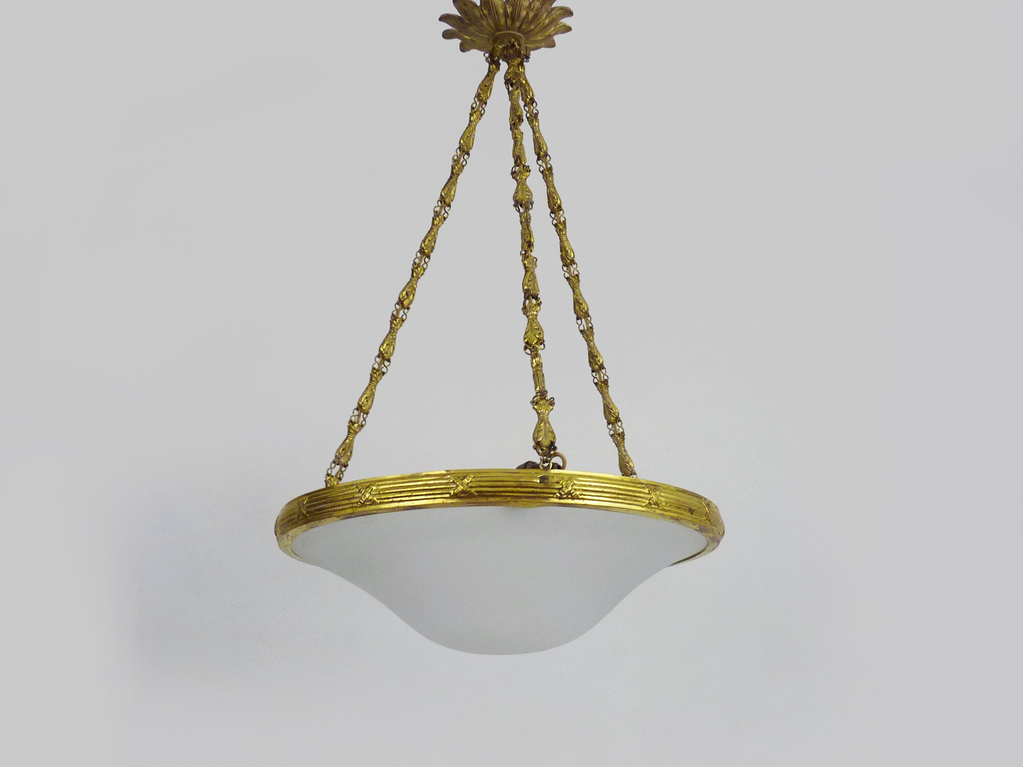 Art nouveau glass washbasin suspension, bronze structure with 3 lights