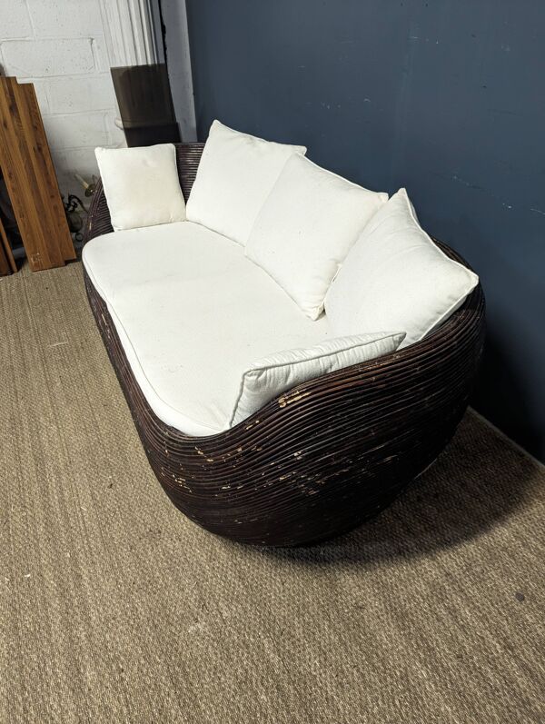 Banquette en rotin marron