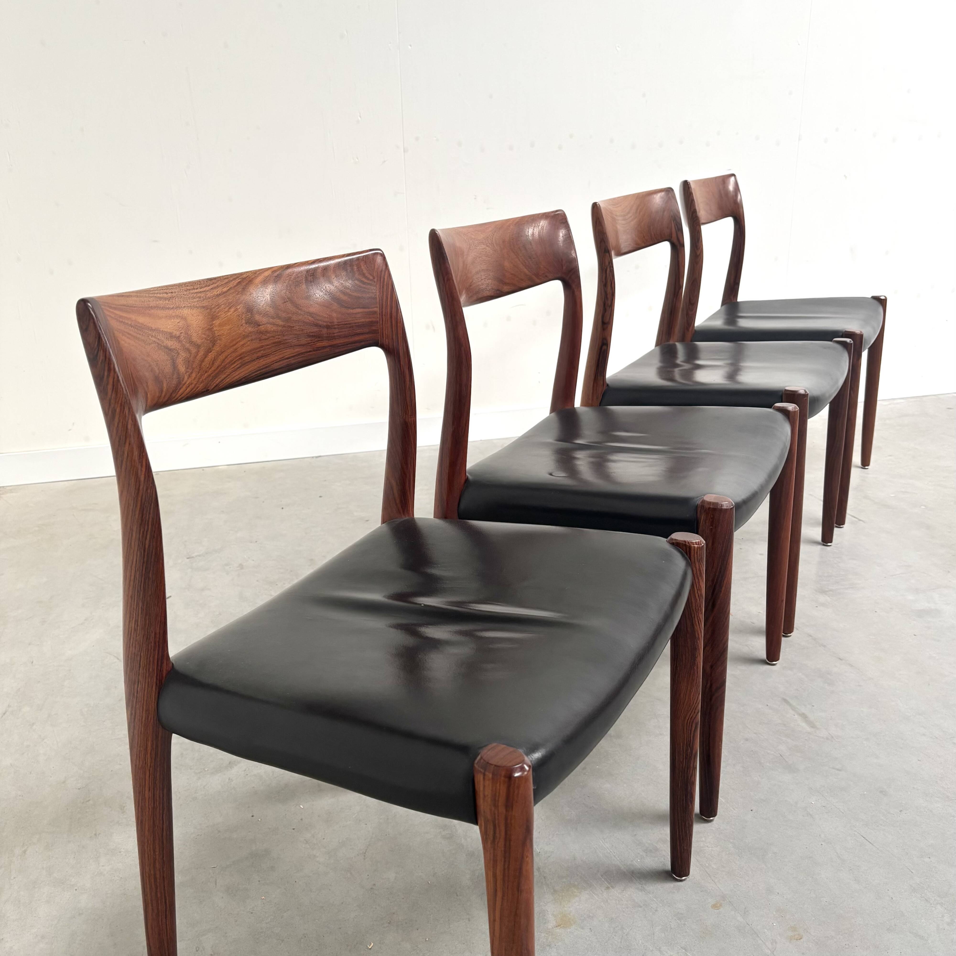 Set of 4 Møller 77 dining chairs, Denmark 1960s