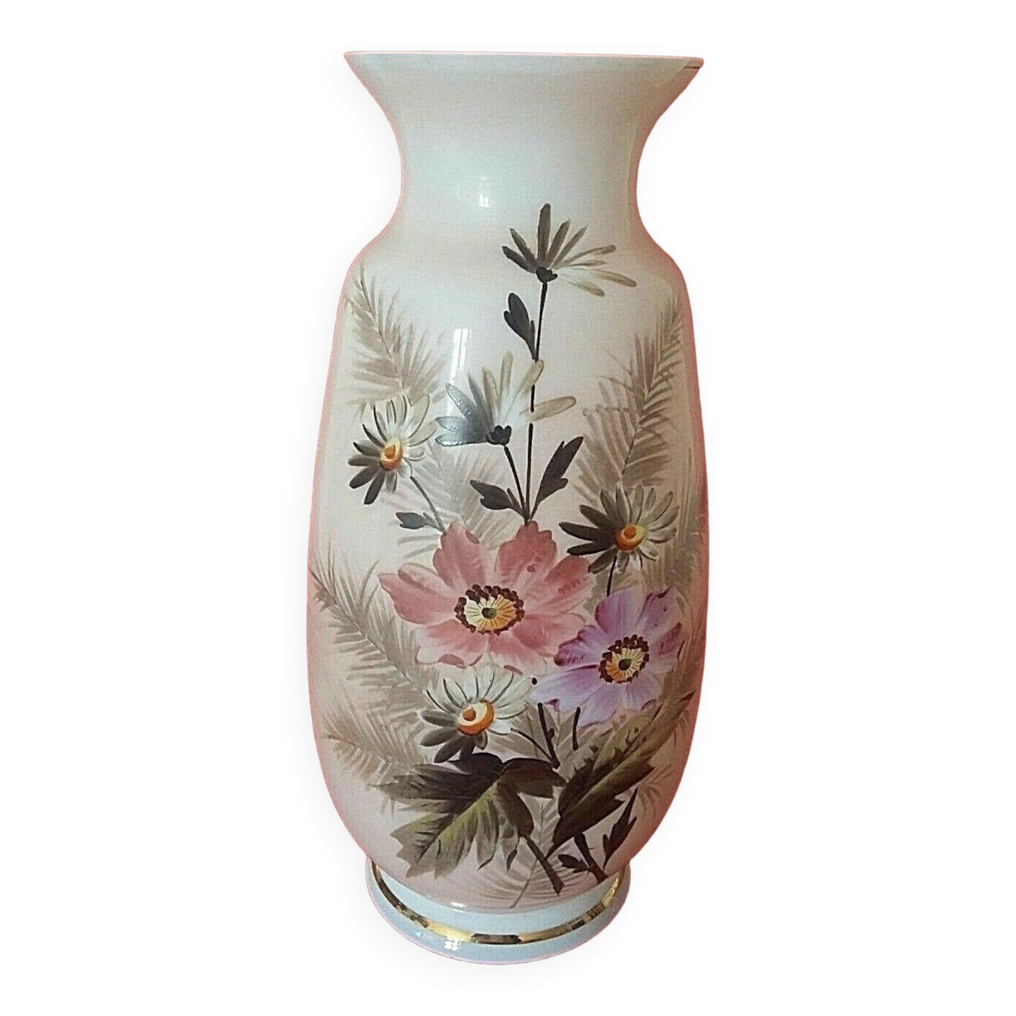 Opaline vase floral decoration pink background 1900