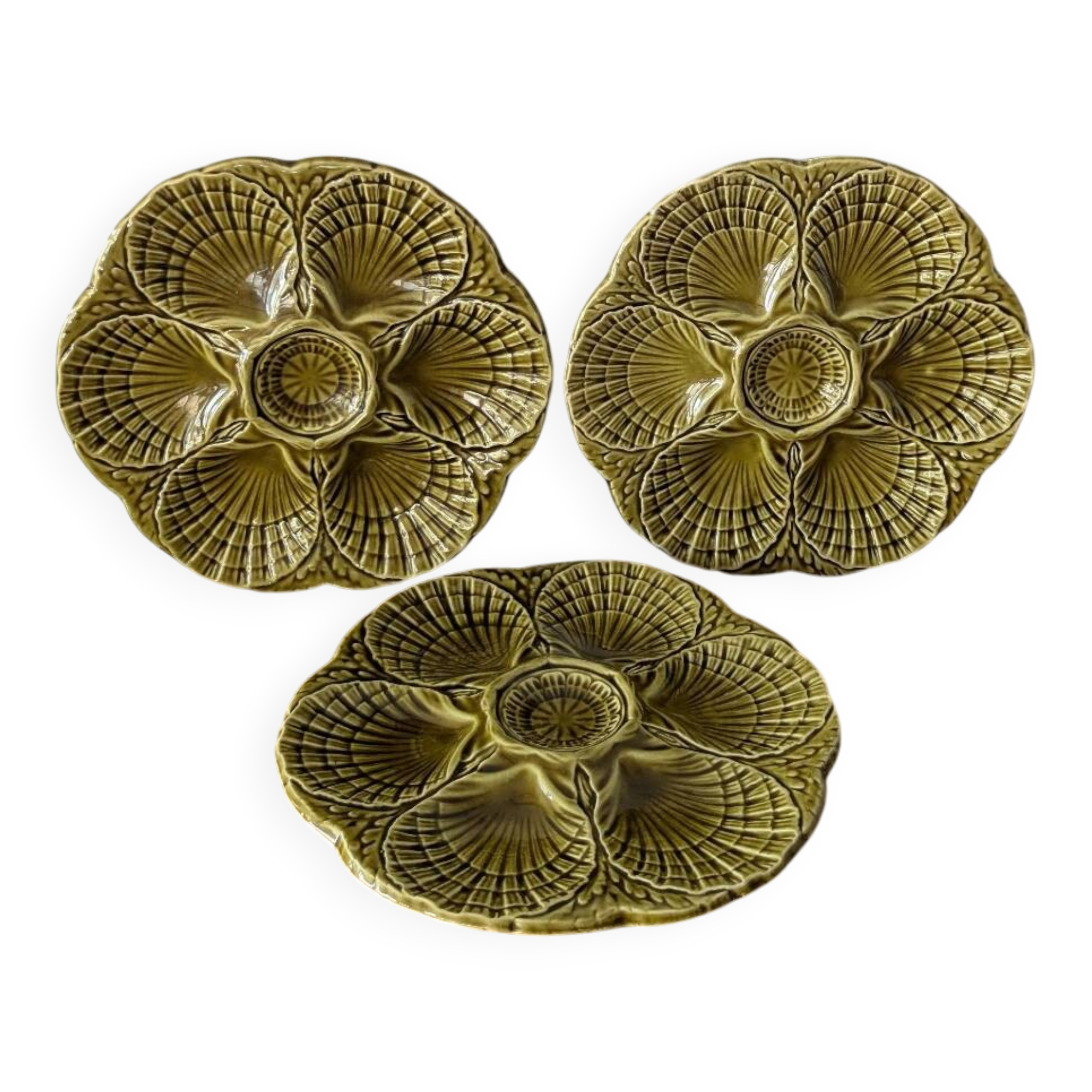 Lot de 3 assiettes à huîtres vintages en barbotine verte Sarreguemines