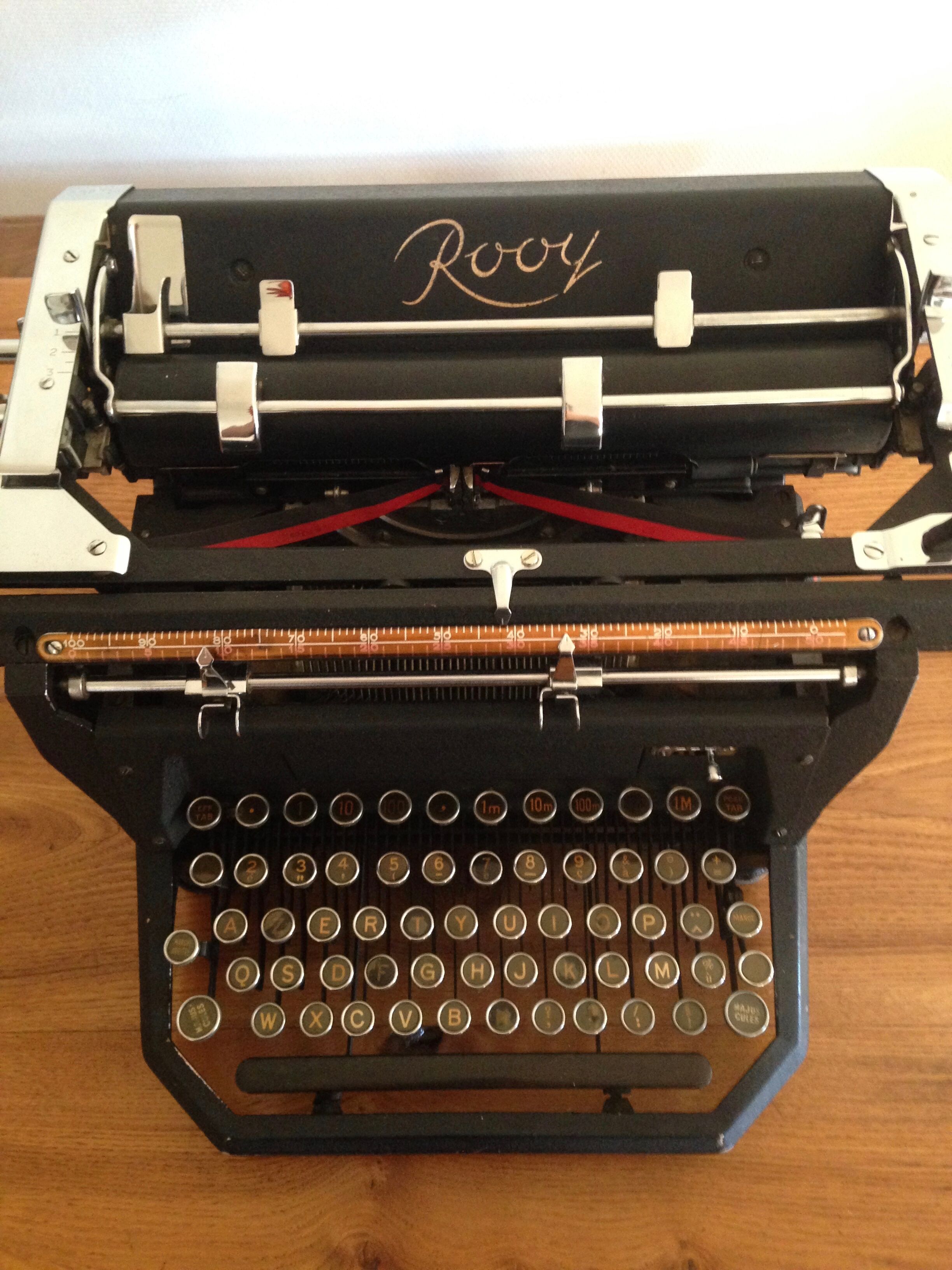 Typewriter Rooy B44 1950