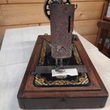 Ancienne machine à coudre Singer 27k