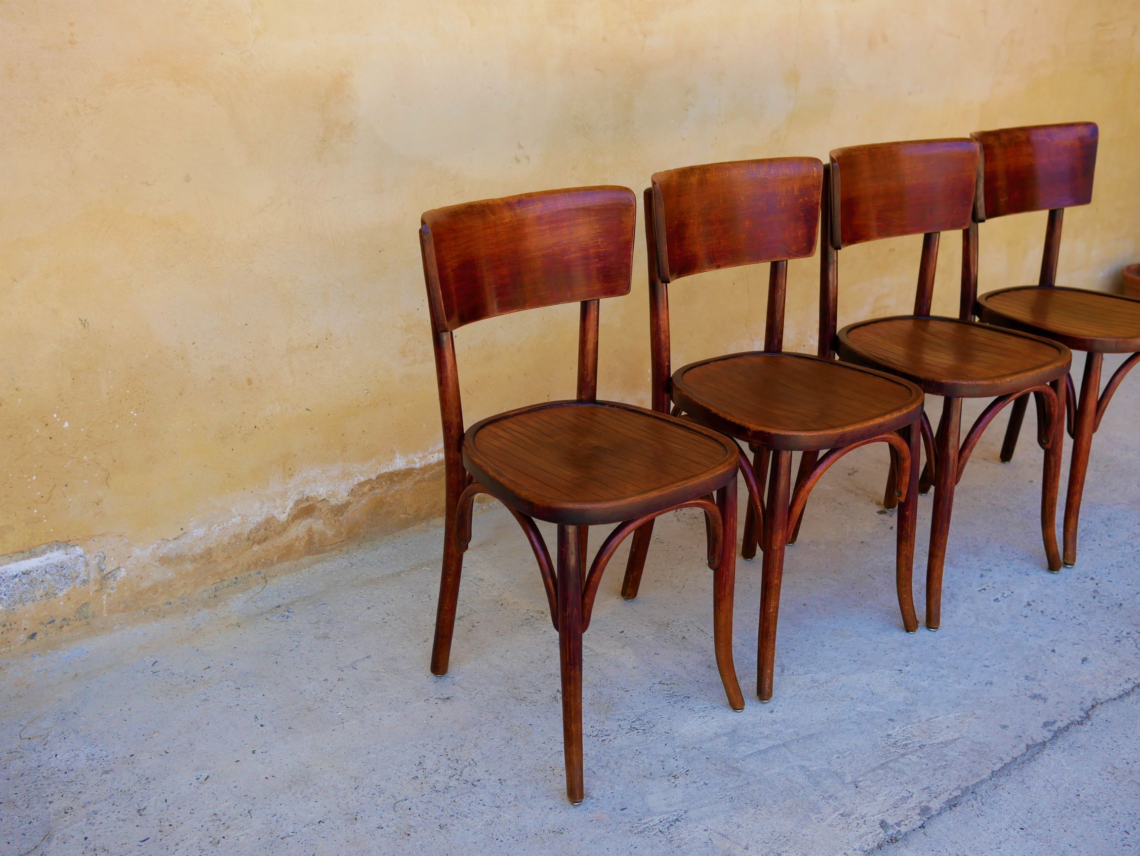 Série de 4 chaises bistrot vintage par Mahieu