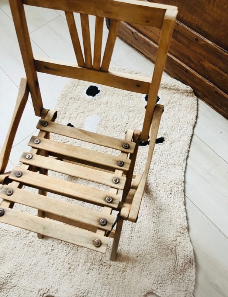 Foldable children's chair