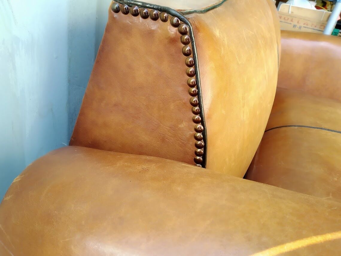 Moustache club sofa in leather, 40s