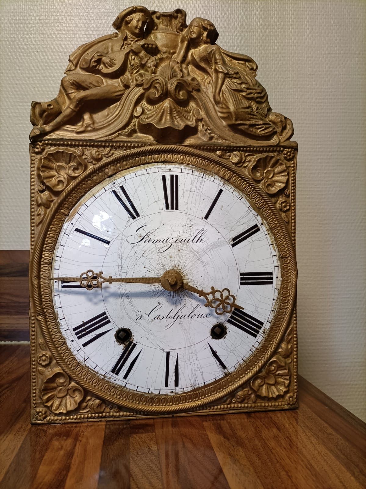 Horloge Murale Design 30x30 Cm - Cadran Bois MDF Argenté, Mécanisme Silencieux, Prête à Accrocher - Style Moderne Et épuré
