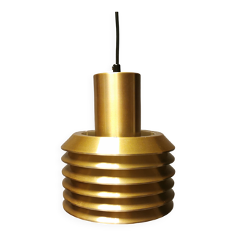 Hanging lamp in gold-colored aluminum with many layers of shades.