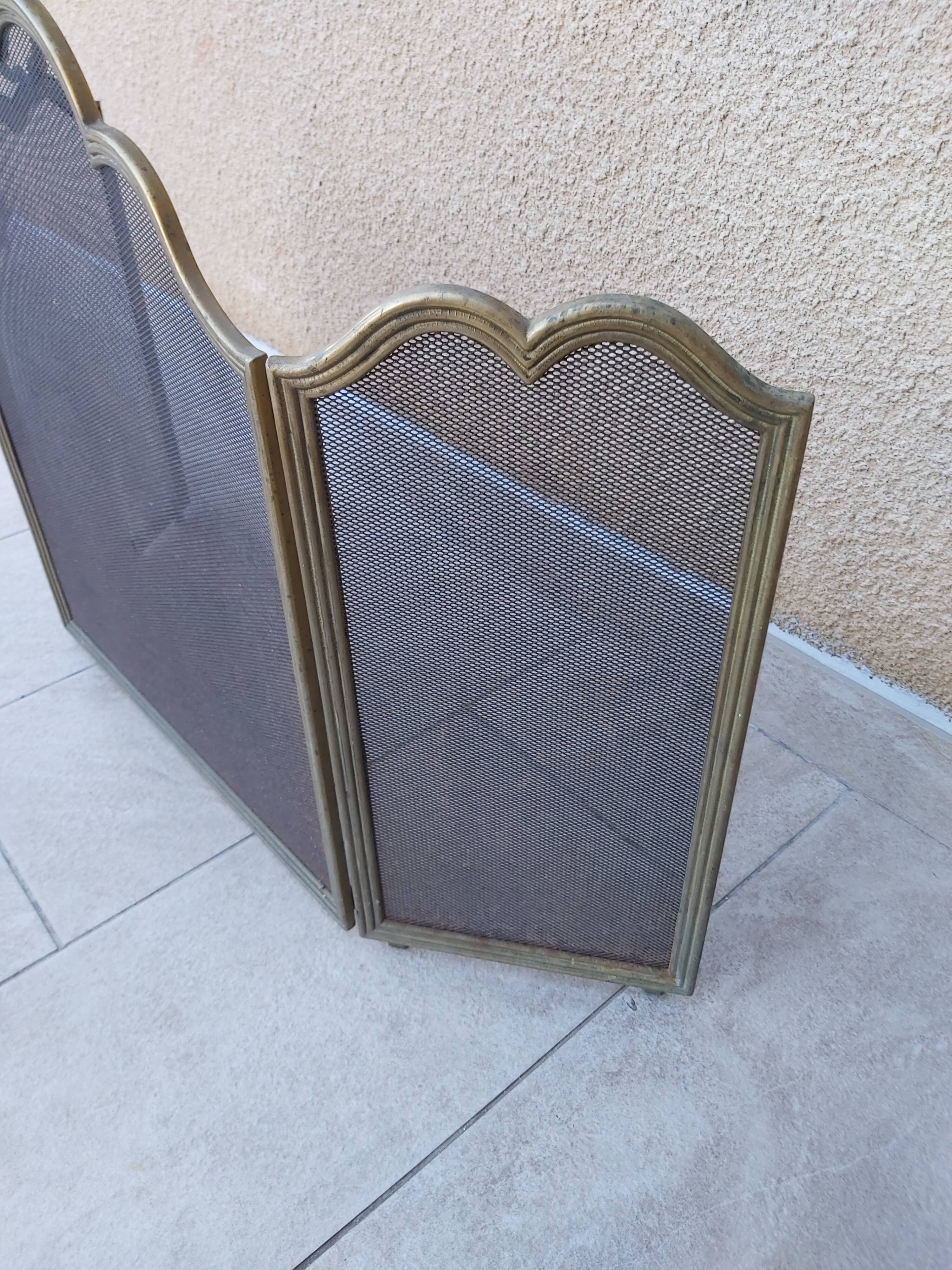 Fire shield brass chimney screen