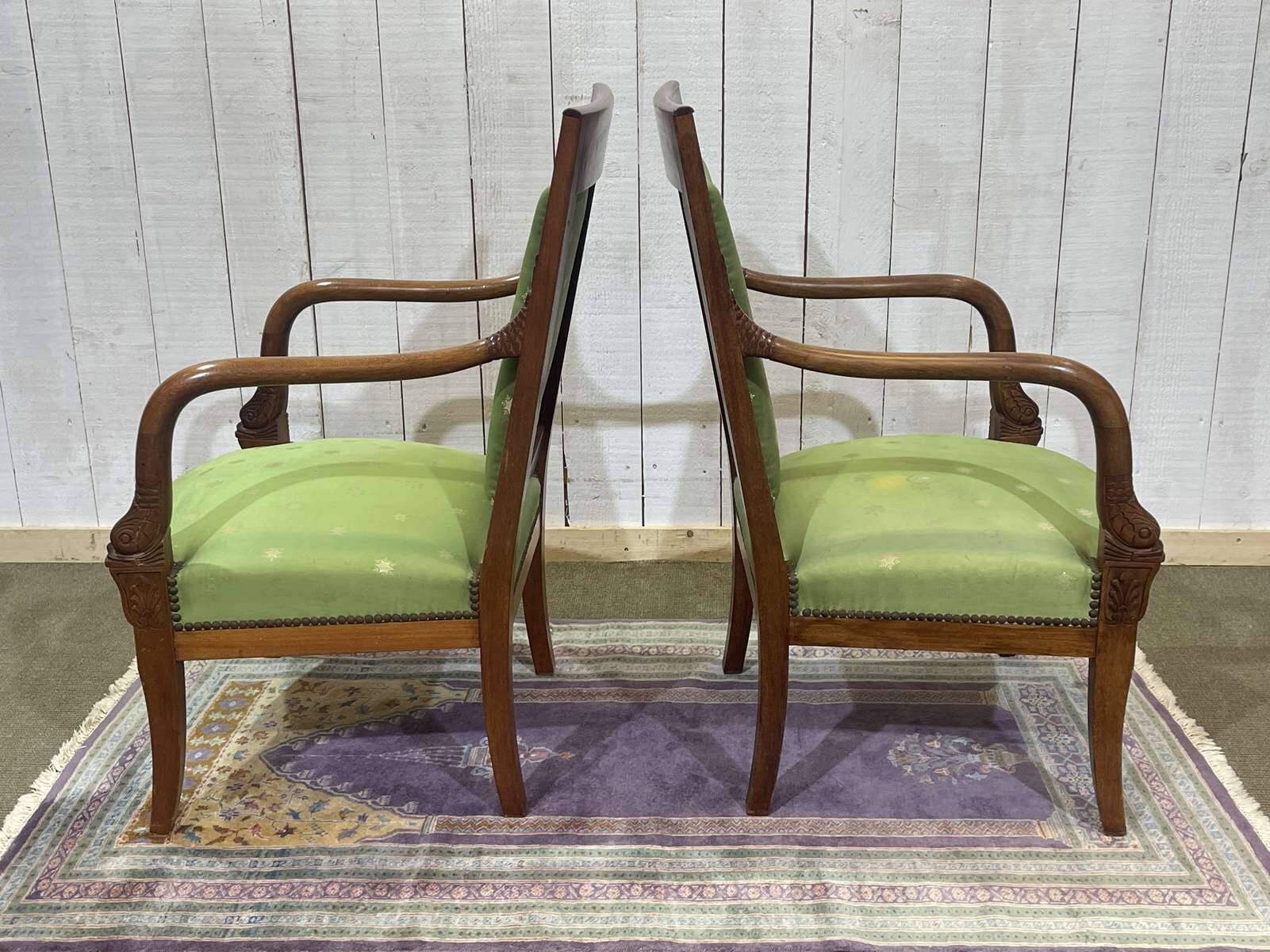 Paire de fauteuils style Empire en acajou, travail des années 50