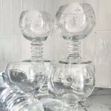 Set of 8 wine glasses