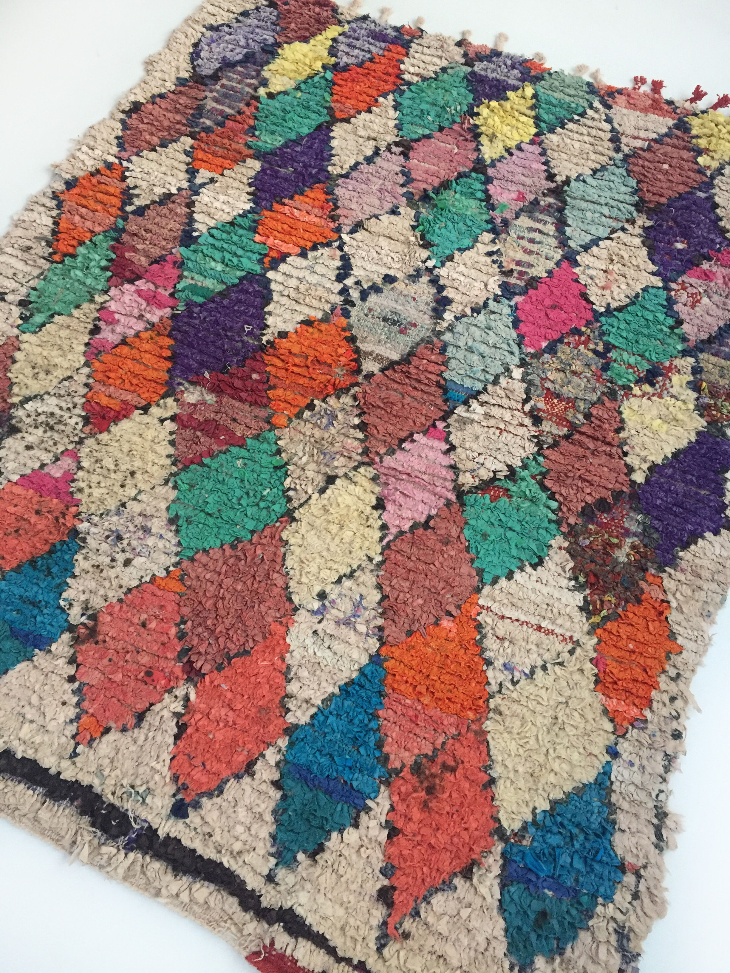 Moroccan berber carpet boucherouite 155x123cm