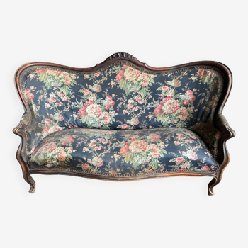 Carved mahogany benchthree-seater sofa, antique rose fabric
