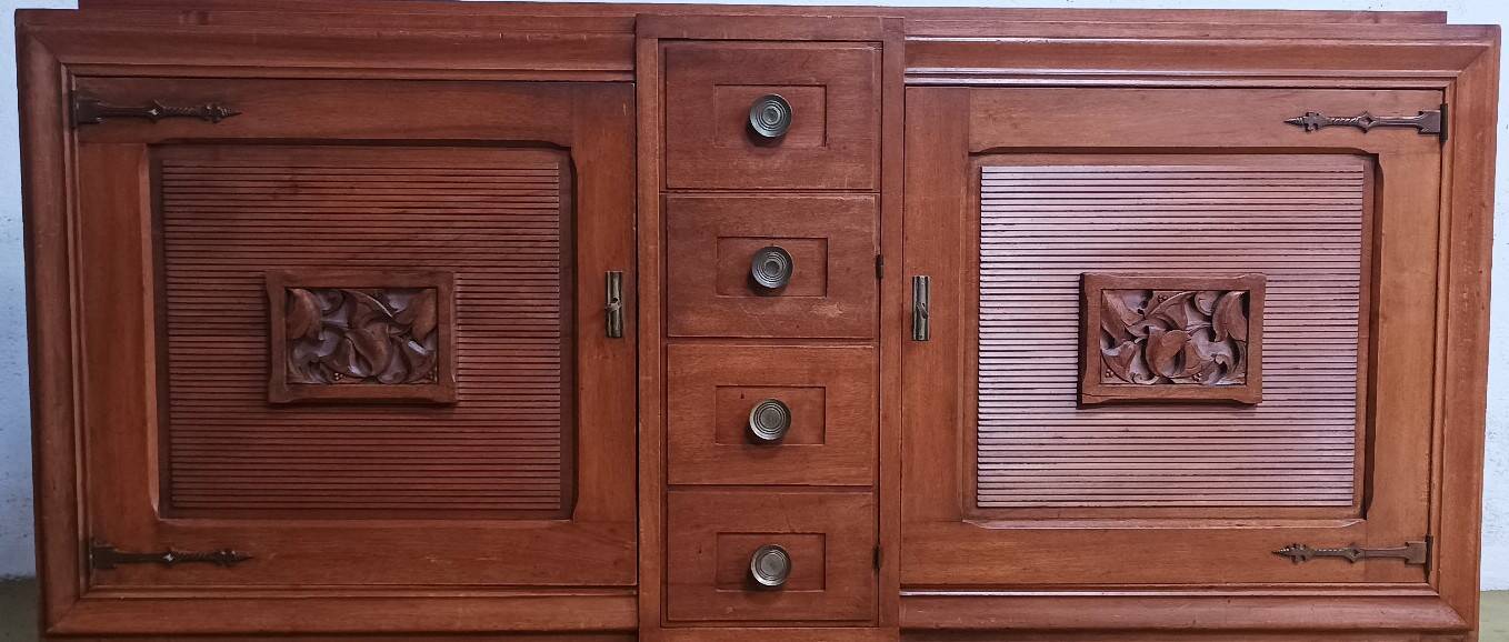 Art Deco sideboard in walnut
