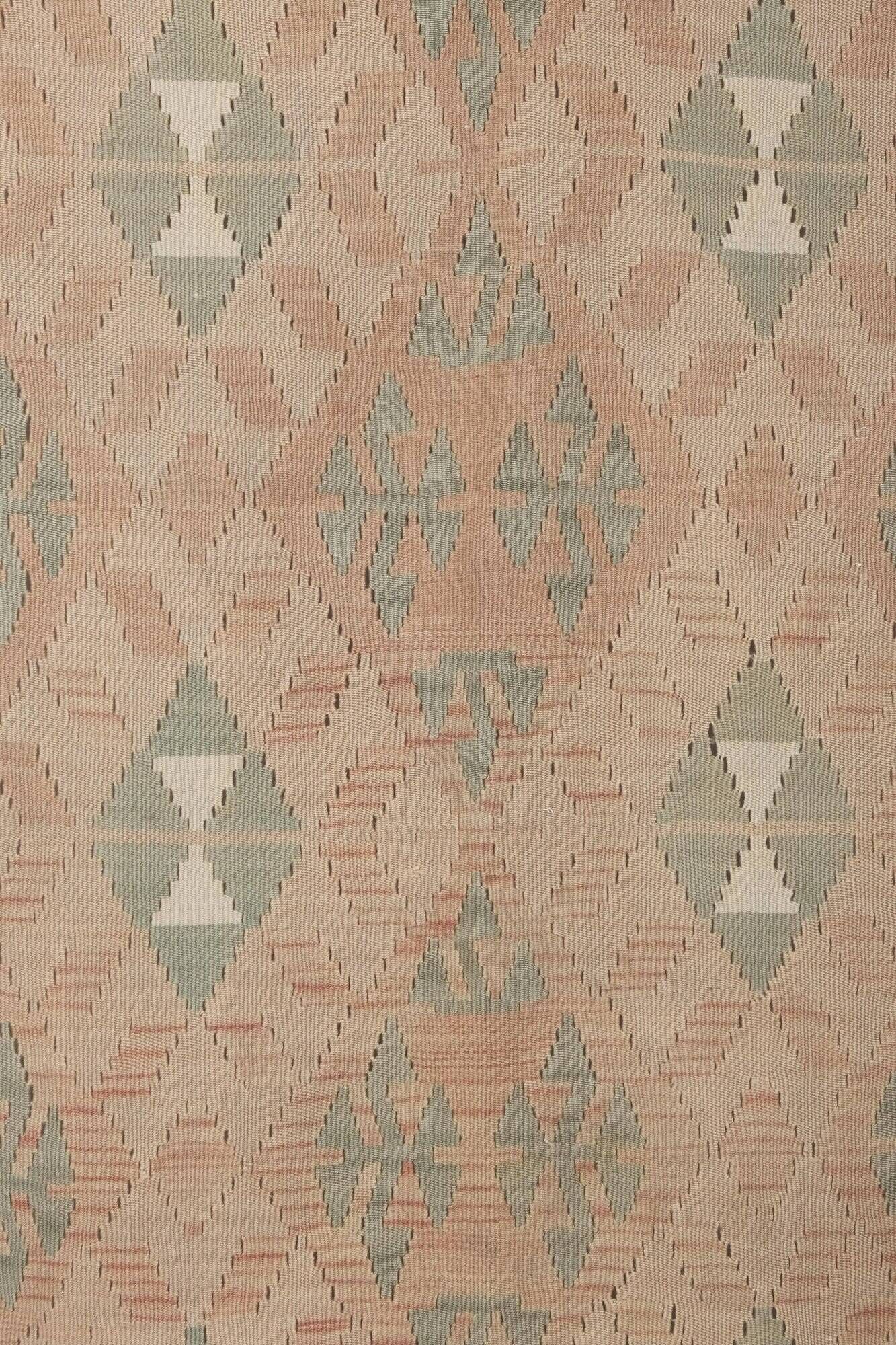 Vintage Turkish kilim, handwoven, 137x232 cm.