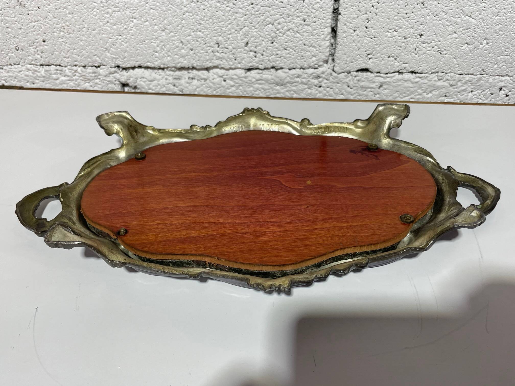 Table jardinière and its silver-plated tray in Louis XV style.